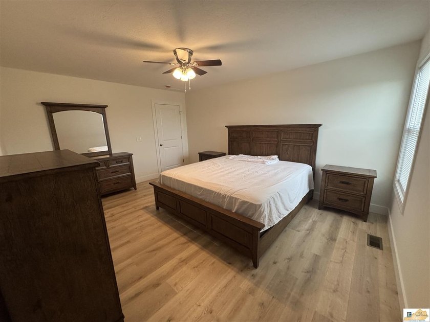 NEW CONSTRUCTION home with 3-car garages &amp; offering 1625 +/- SF - photo 10