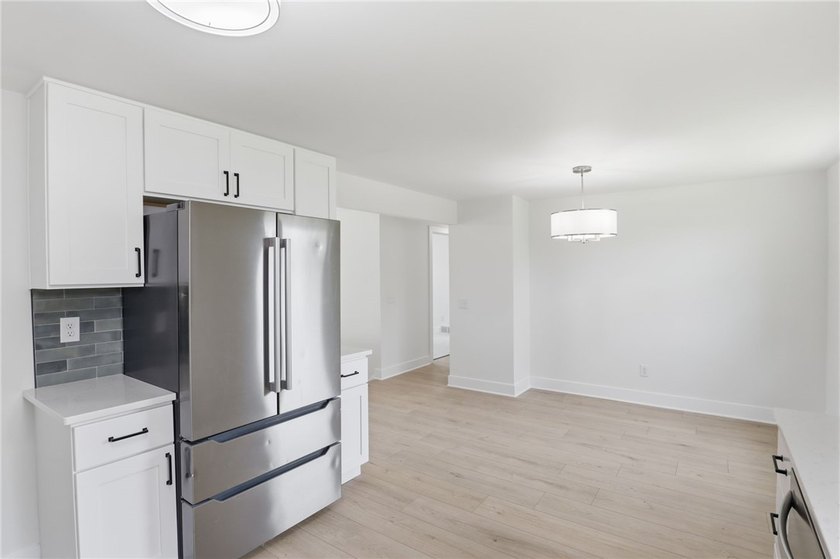 WHY BUILD WHEN EVERYTHING ALL NEW!!! Spacious and fully updated - photo 14