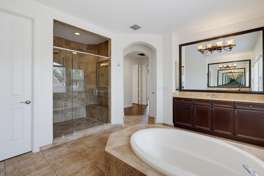 Welcome to this gorgeous lakefront Toll Brothers built estate - photo 20