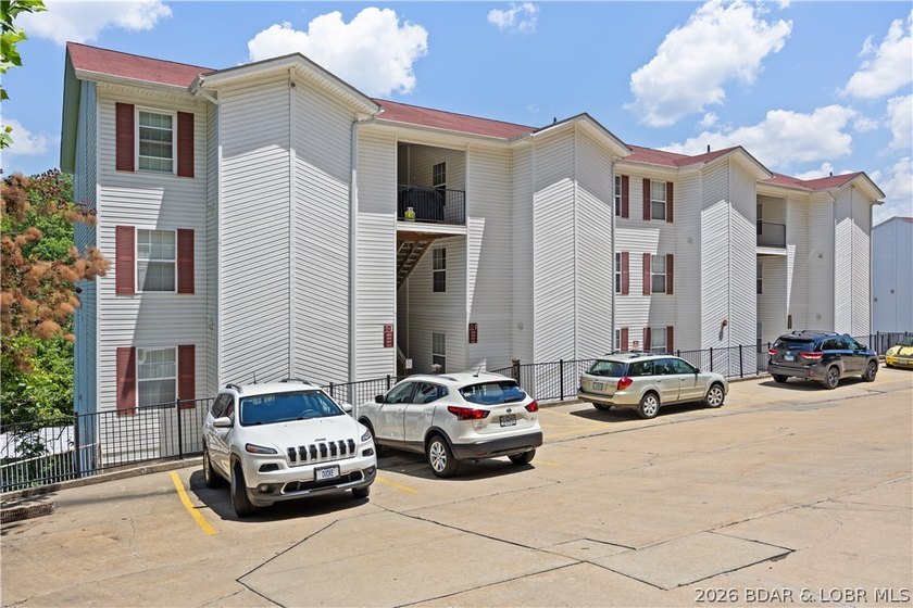 This fully furnished 2-bedroom, 2-bathroom condo at Lighthouse - photo 21