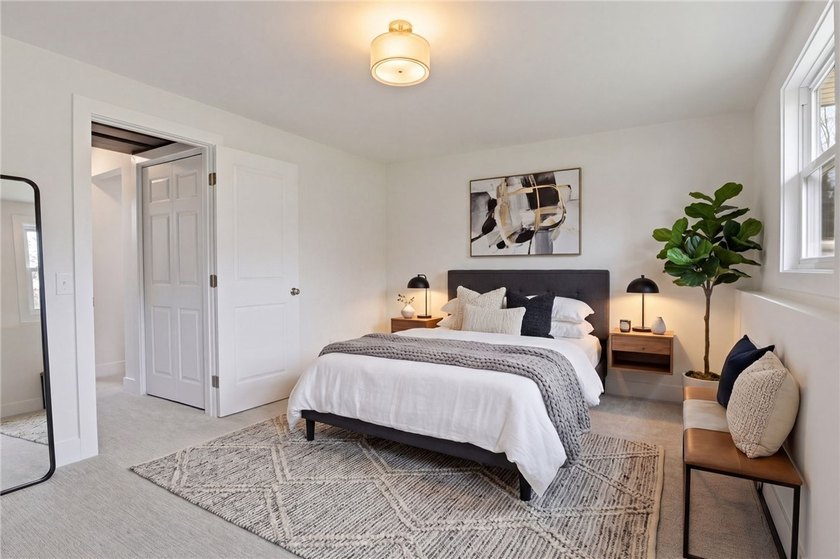 WHY BUILD WHEN EVERYTHING ALL NEW!!! Spacious and fully updated - photo 23