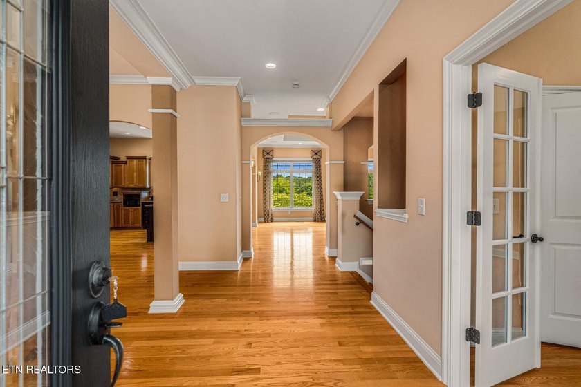 Welcome to Kahite, one of Tellico Village's most sought-after - photo 4
