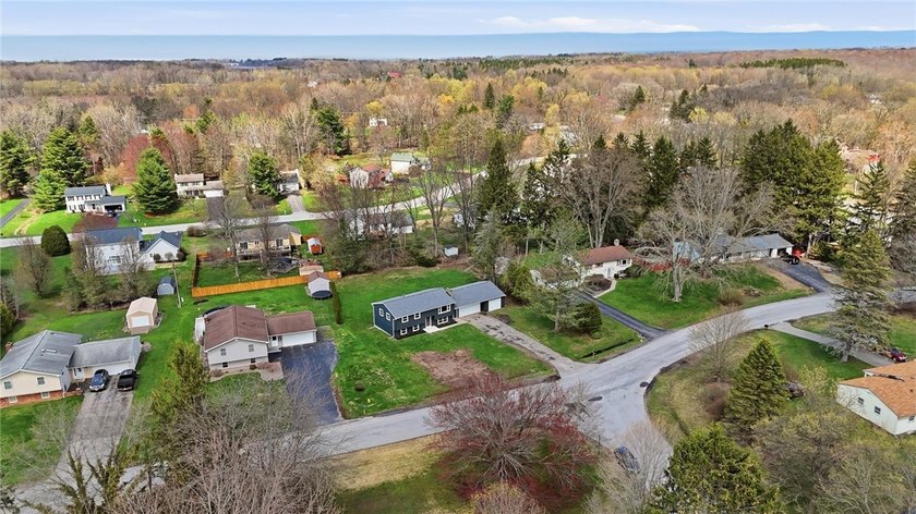 WHY BUILD WHEN EVERYTHING ALL NEW!!! Spacious and fully updated - photo 39