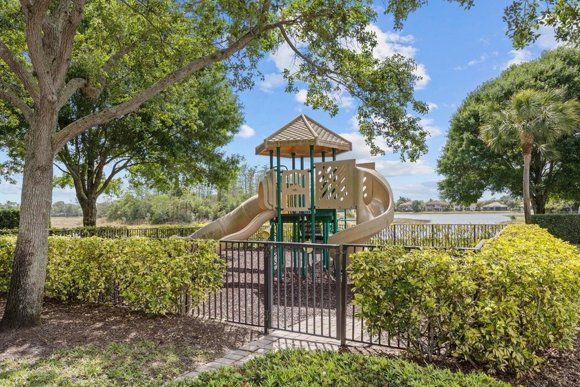 Welcome to this gorgeous lakefront Toll Brothers built estate - photo 46