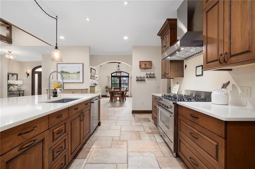 Experience nearly 4,000sf of exceptional living space in this - photo 20
