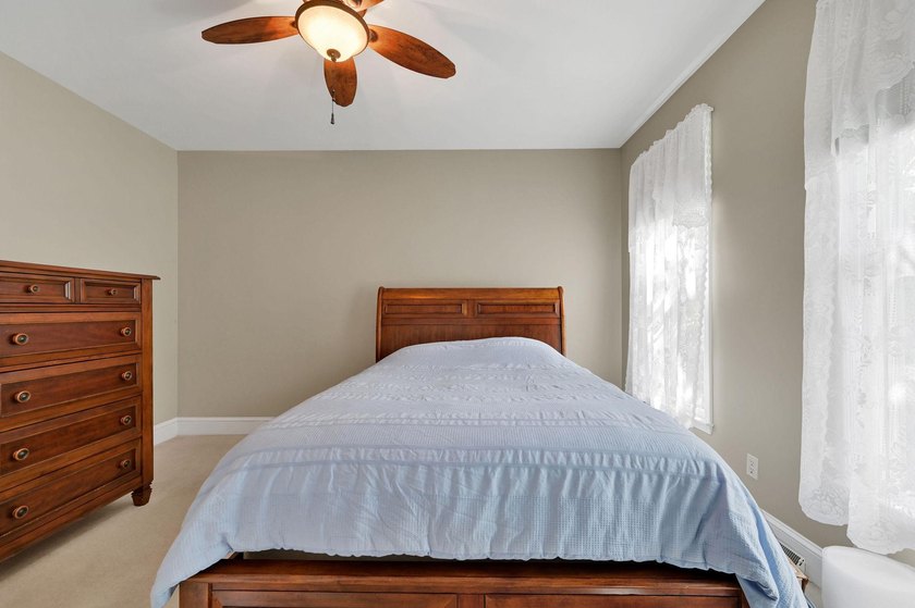 Discover an exquisite blend of luxury and comfort in this - photo 5