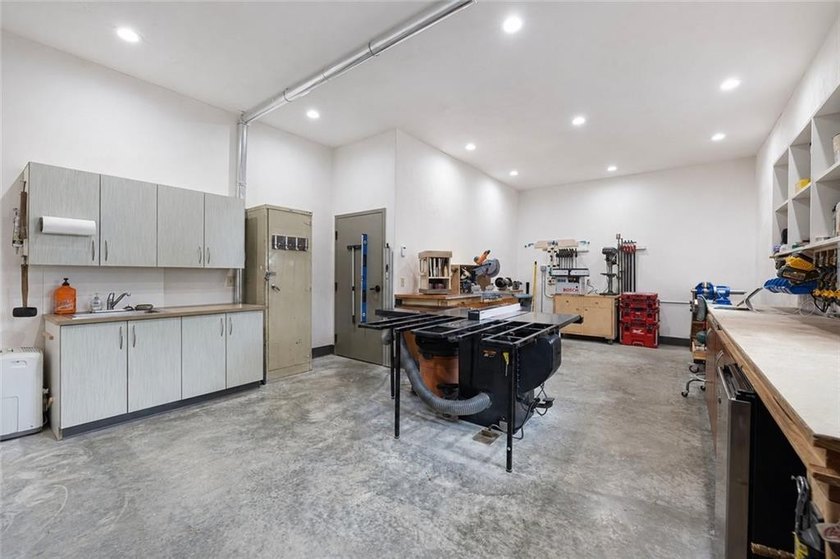 Experience nearly 4,000sf of exceptional living space in this - photo 44