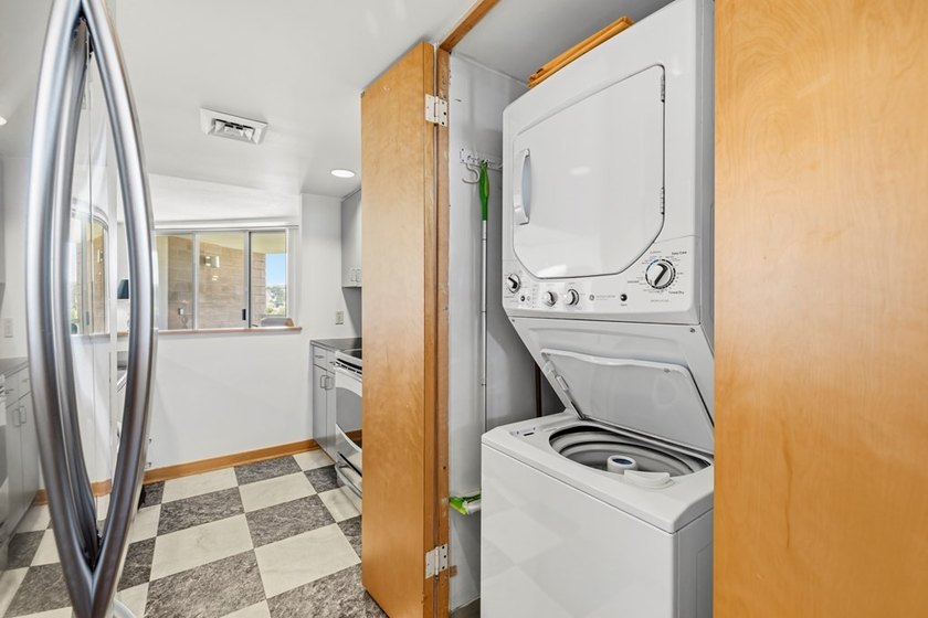 Welcome to the Guadalupe River Condos! Located on the 4th floor - photo 11