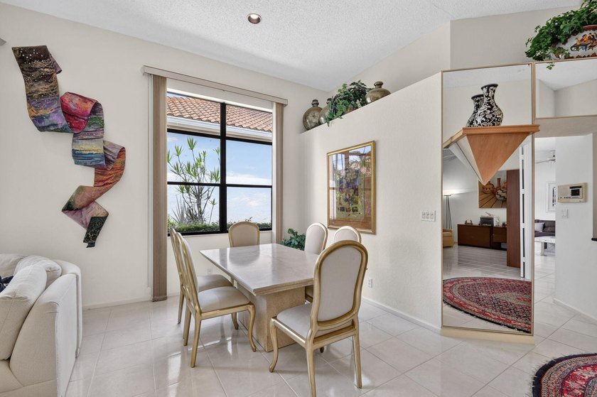 Welcome to this charming 3-bedroom, 2-bathroom single-story - photo 9