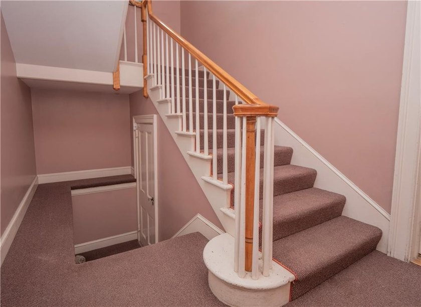 Immaculate Penthouse Condominium in a Desirable Kay/Catherine - photo 42
