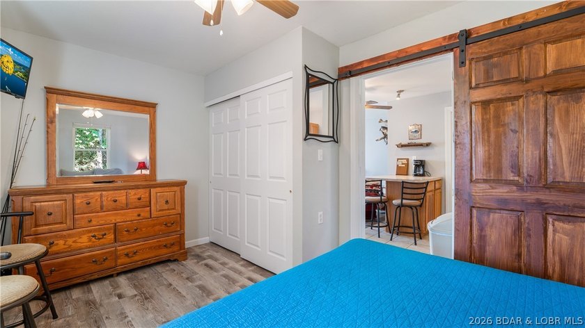 Lake views and easy lake living await! This 2-bedroom, 1-bath - photo 14