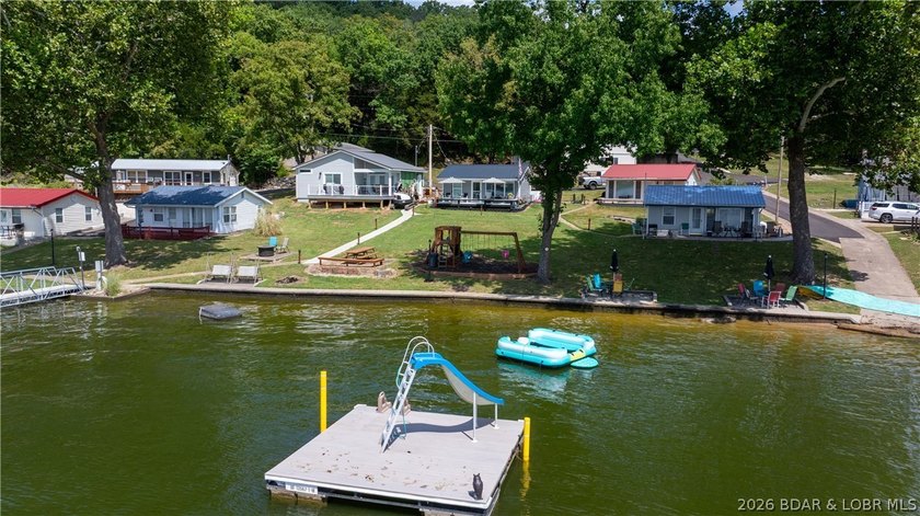 Lake views and easy lake living await! This 2-bedroom, 1-bath - photo 21