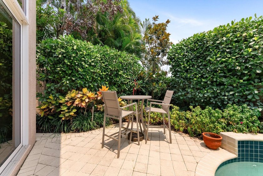 Nestled within the prestigious Woodfield Country Club, this - photo 43