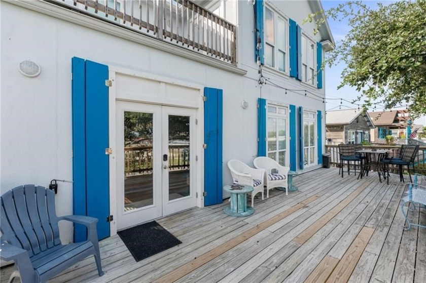 Life's a breeze in Rockport, &amp; this isn't just any home-it's an - photo 6
