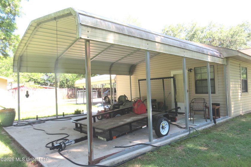 Perfect location country with direct access to the city life - photo 5