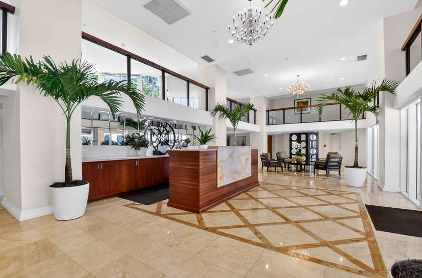 Welcome to this stylishly designed Flagler Dr. open airy one - photo 27