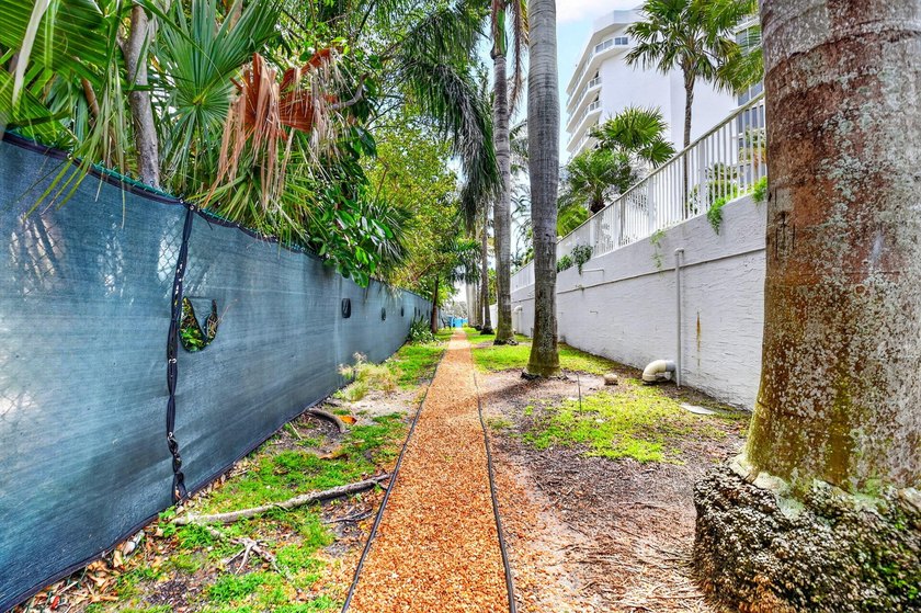Welcome to this stylishly designed Flagler Dr. open airy one - photo 38