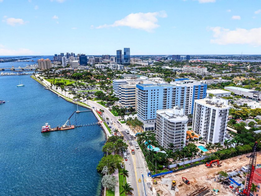Welcome to this stylishly designed Flagler Dr. open airy one - photo 48
