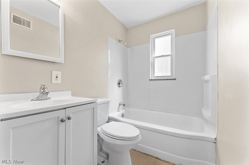 Great opportunity for investors looking to add a solid - photo 31