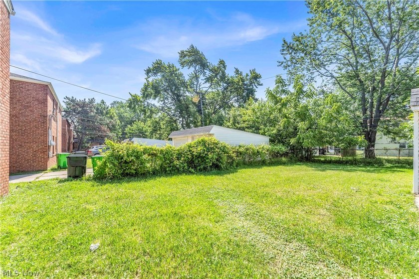 Great opportunity for investors looking to add a solid - photo 35