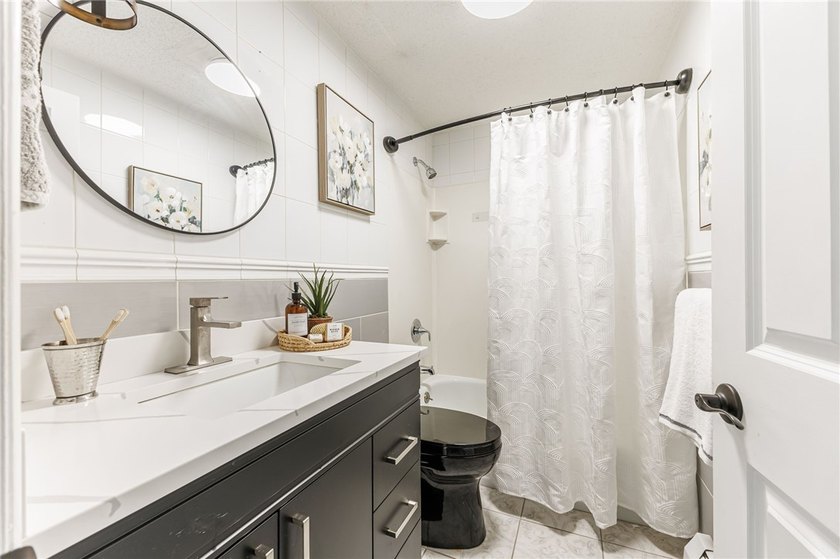 Move-in ready, low-maintenance living awaits! Welcome to 8 - photo 17