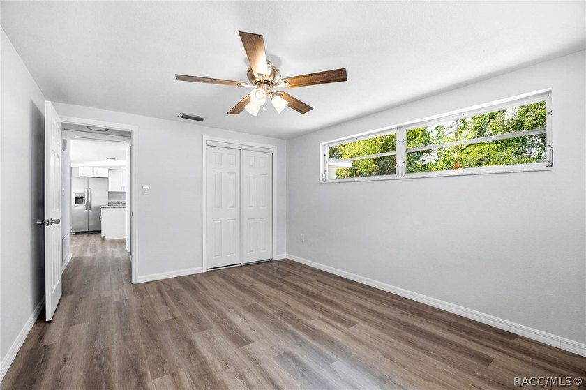 Make sure to check out the Virtual Tour for a 3D Model w/ - photo 25
