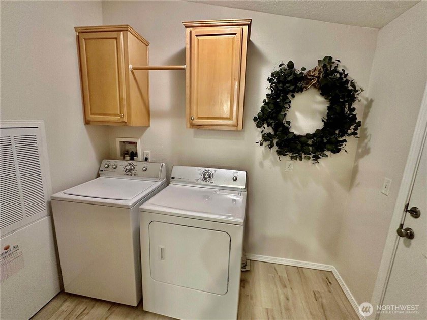 Lovely open and airy manufactured home in the Scott Lake - photo 30
