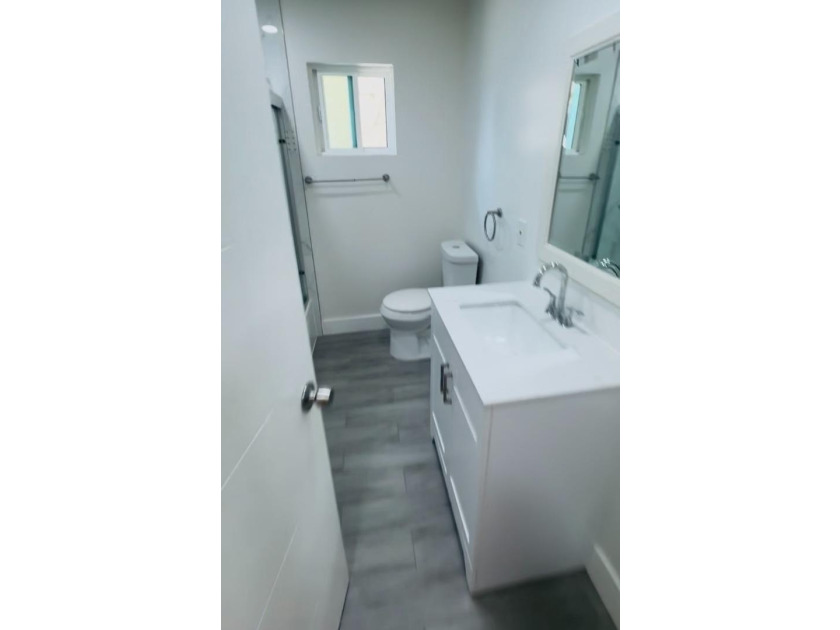 Fully remodeled duplex in the highly coveted Willow Glen - photo 6