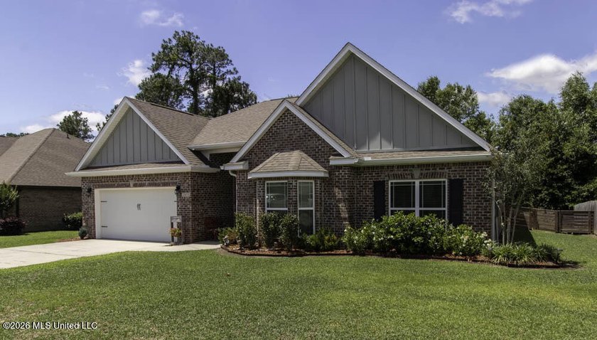 Better than new! This beautiful home sits in the coveted - photo 3