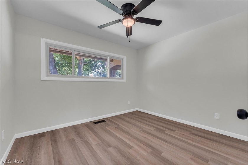 Beautifully updated and move-in ready ranch-style slab is - photo 29