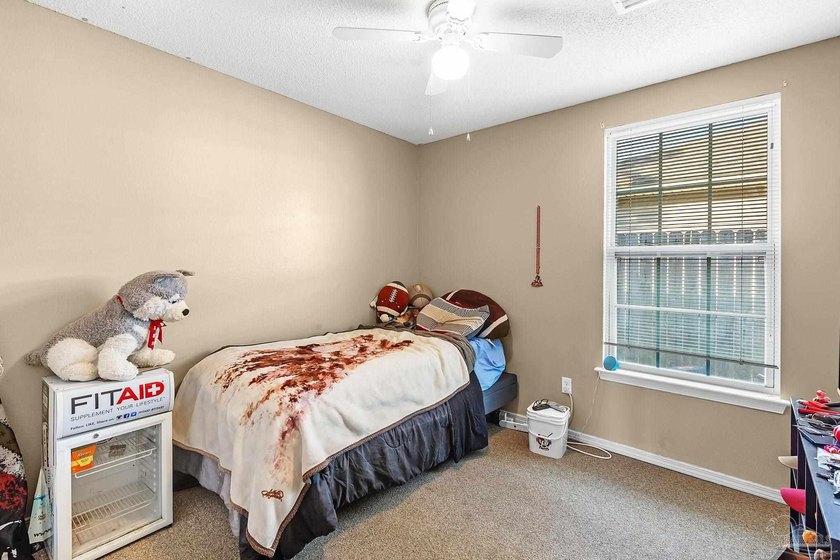 Welcome to 8838 Mary Fleming Dr - a beautifully refreshed home - photo 22