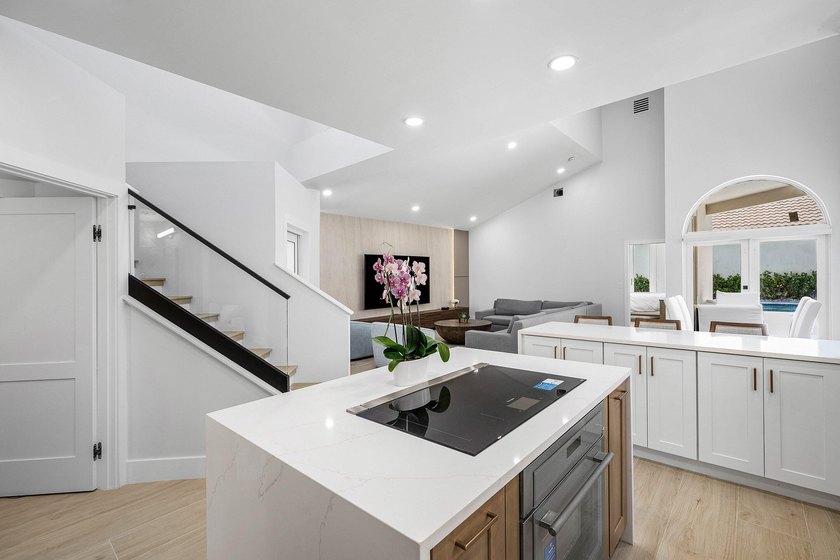 Completely renovated, this beautifully reimagined residence - photo 9