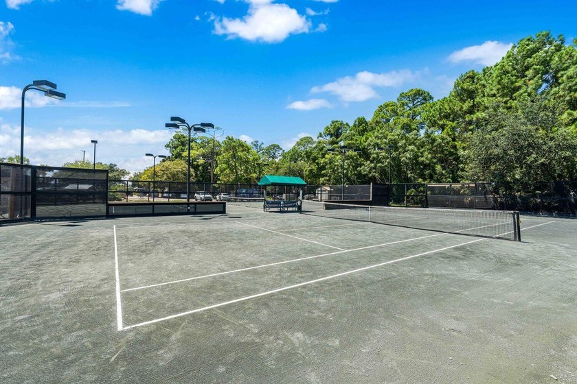 Set on a prime corner lot within the Bungalos at Sandestin, this - photo 35
