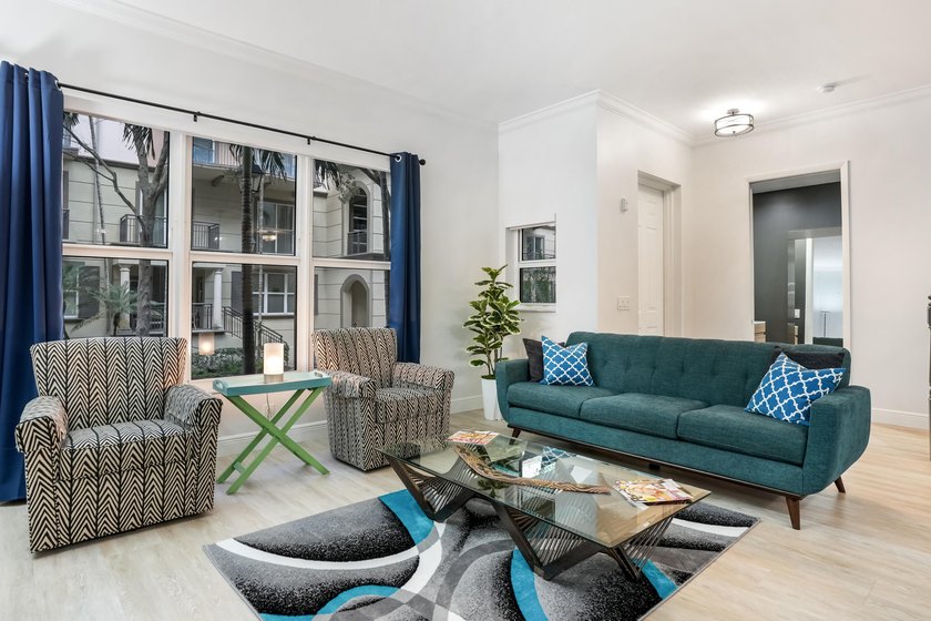 Remodeled &amp; 'FURNISHED' townhome on the main promenade at Wilton - photo 9