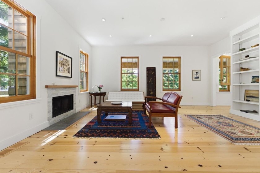 Welcome to 7 San Clemente, a stunning equestrian estate in the - photo 7