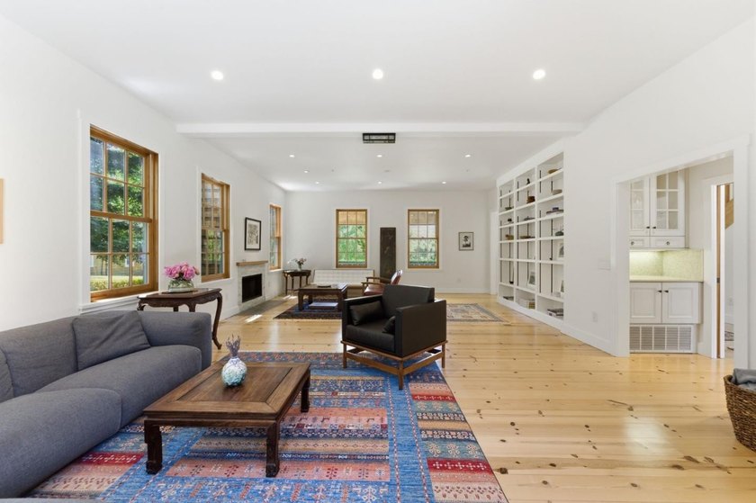 Welcome to 7 San Clemente, a stunning equestrian estate in the - photo 8