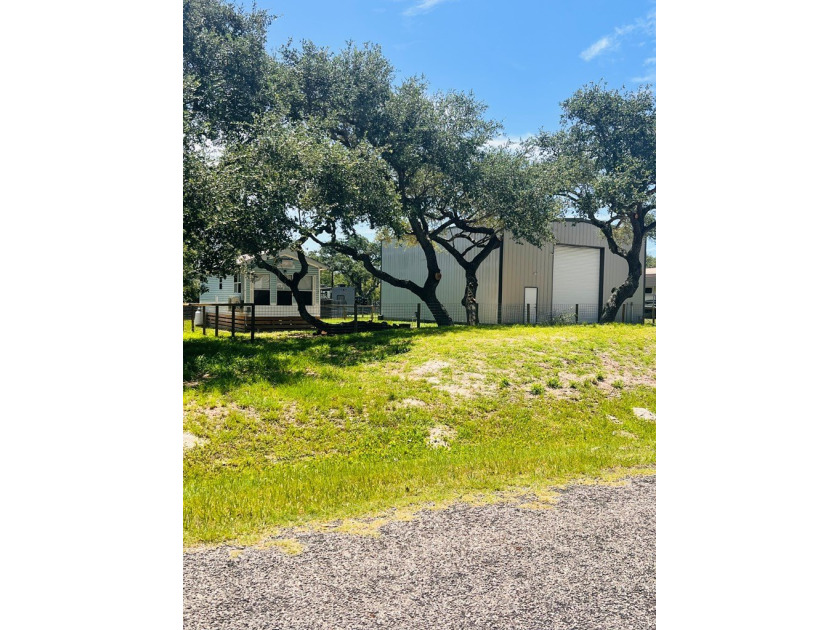 Two spacious lots with room to expand or customize. One lot - photo 8