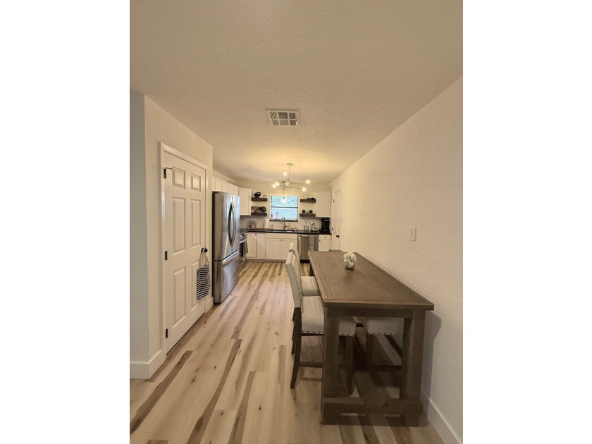 Cute as a Button! UPDATED &amp; REMODELED, move in ready, no city - photo 13