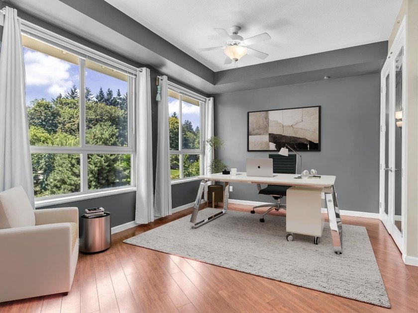 Remarkable 2 bedroom, 2 bathroom suite in *The Grove*, a - photo 5