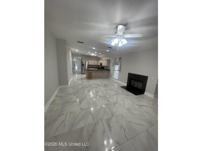 Great starter home in a convenient location! Just minutes from - photo 5