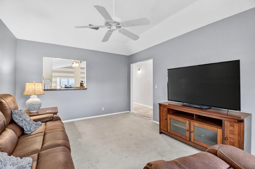 WOW - Awesome Lakefront home, turnkey and ready for new owners - photo 4