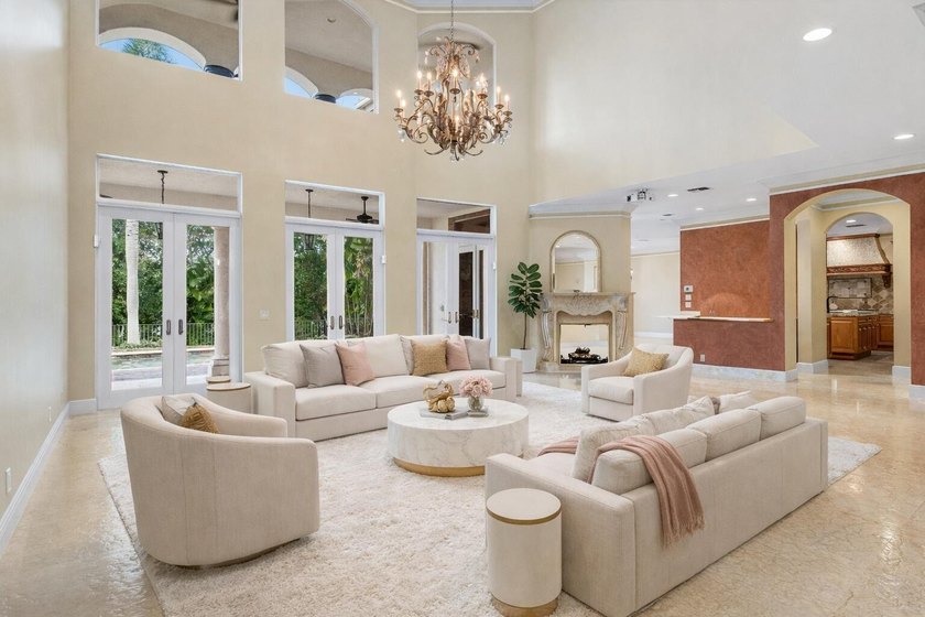 A Magnificent Estate nestled in the prestigious gated community - photo 5