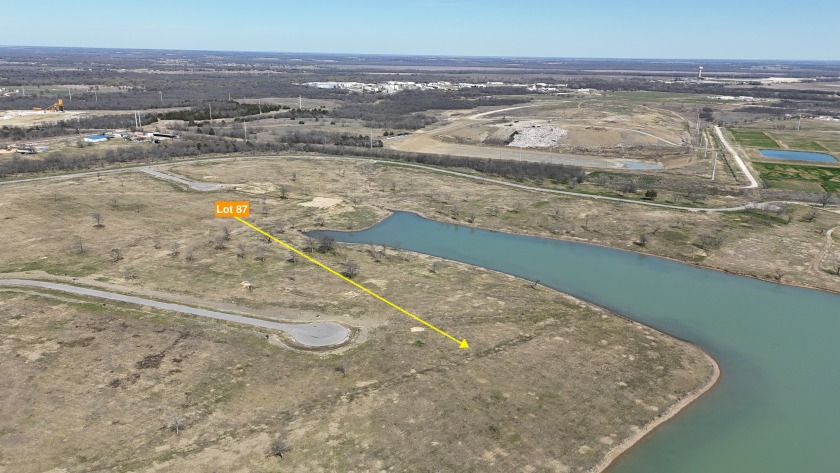 300+ feet of shoreline on Lake Halbert/Magnolia! - photo 13