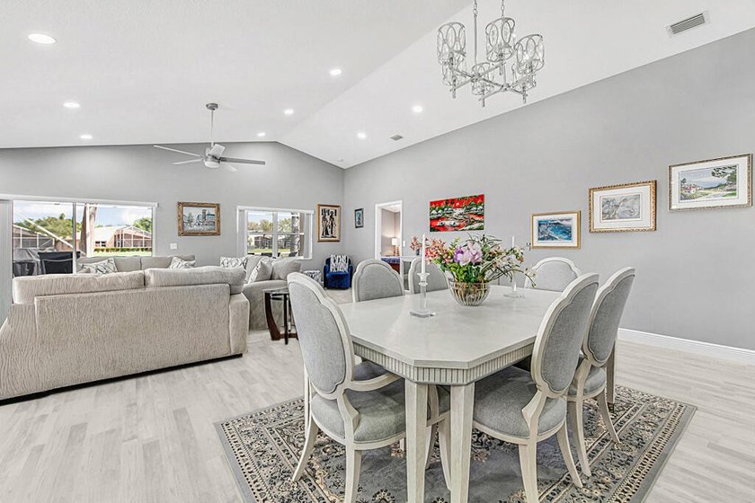 ENORMOUS GREAT ROOM! ONE OF A KIND OPEN FLOOR PLAN! LIKE NEW! - photo 4
