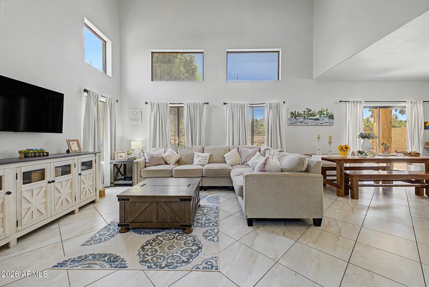 Refreshed 3-bed, 2.5-bath golf course home in Legacy at South - photo 9