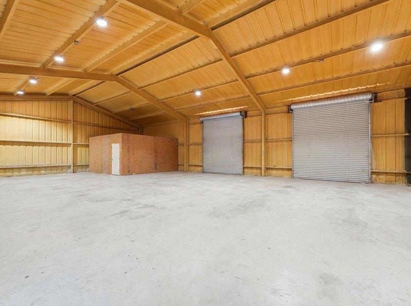 Exceptional investment opportunity to own a versatile commercial - photo 16