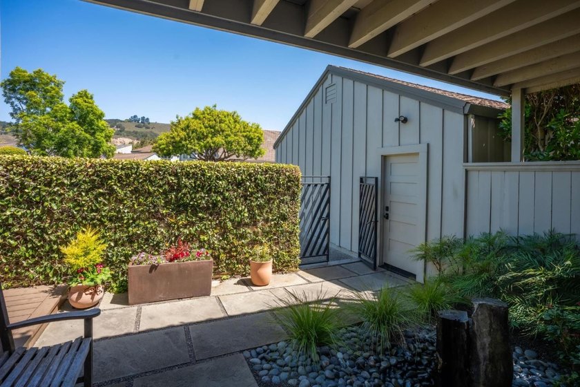 This exquisitely updated townhome enjoys privacy, sunshine, and - photo 26