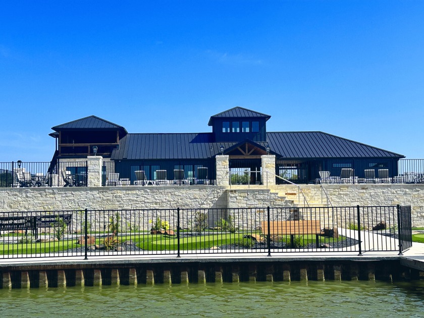 300+ feet of shoreline on Lake Halbert/Magnolia! - photo 39