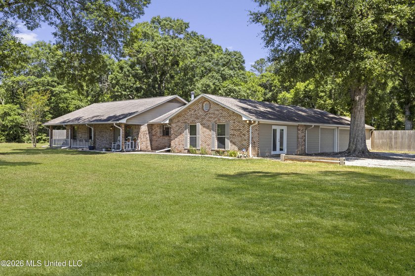 Welcome to your private rural retreat in Echo Ranch Estates - photo 4