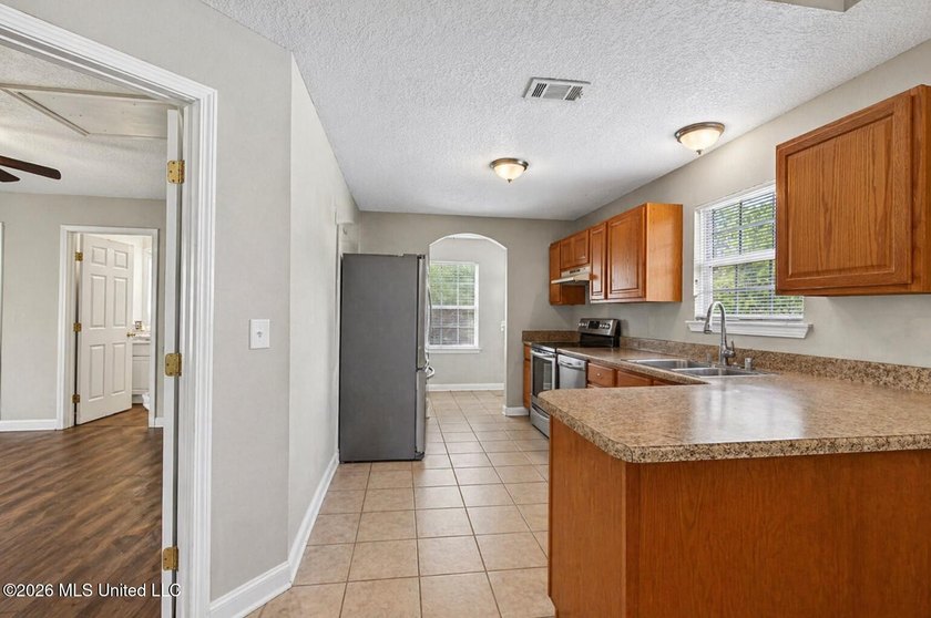 Welcome to 3101 20th Ave in Gulfport, MS-an income-producing - photo 10